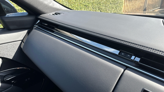 Land Rover Range Rover Sport 3.0 D300 Autobiography 5dr Auto Diesel Estate - Image 39
